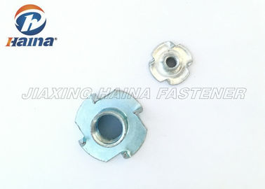 Baja Karbon 4,8 5,8 Seng Disepuh Empat Claws Tee Nuts Untuk Furnitur